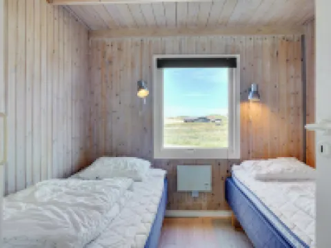 "Hermund" - 110m from the Sea