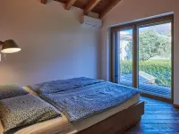 Woodhouse Hotels in Colico