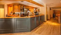 Premier Inn Guildford North (A3) Отели в г. Уорплсдон