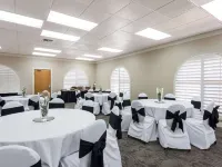 Days Inn by Wyndham San Diego Hotel Circle Hotels in San Diego county
