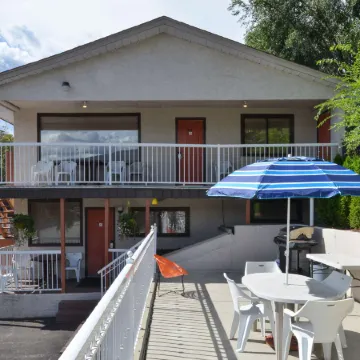 Canadas Best Value Inn and Suites Vernon