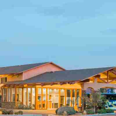Days Inn by Wyndham Modesto Hotel Exterior