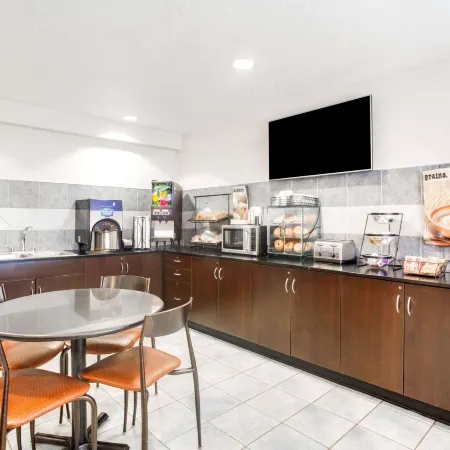Microtel Inn & Suites by Wyndham Bath