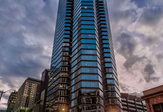 2. 아스톤 앳 더 ..