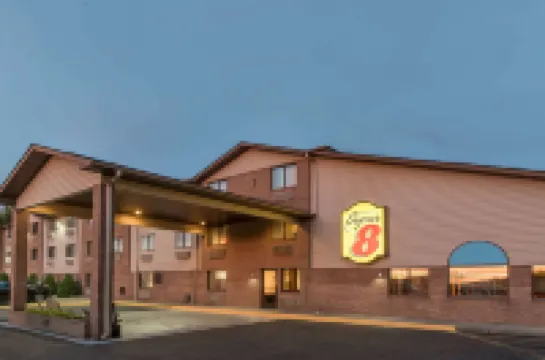 슈퍼 8 바이 윈덤 포츠머스