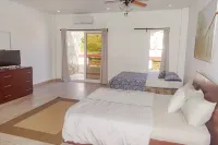 Las Palmas Beach Hotel Hotels in Brick Bay