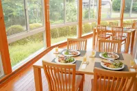 Hoshizora Pension Comet Hotels in Yakage