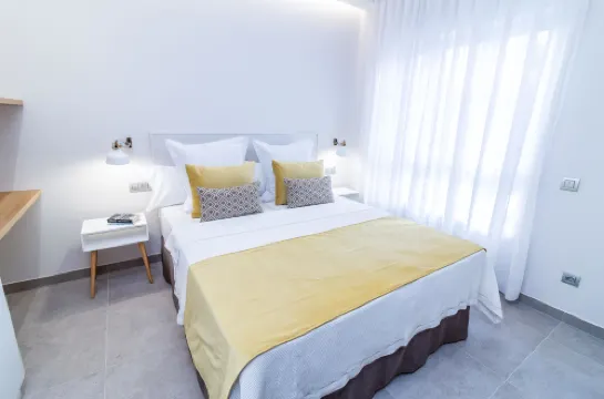 Urbansea Holiday Homes
