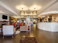Comfort Suites Redding - Shasta Lake Hotels in Redding