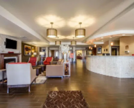 Comfort Suites Redding - Shasta Lake