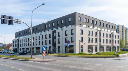 Milo Aparthotel Отели рядом с достопримечательностью «Archive Wroclaw University of Technology»