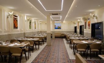 Hotel Vatika Inn