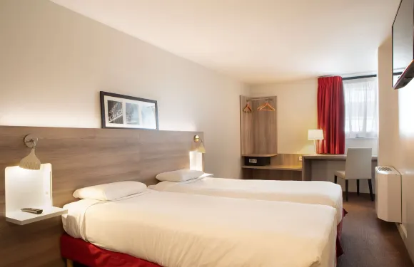 基里亞德酒店-巴黎東萬森樹林