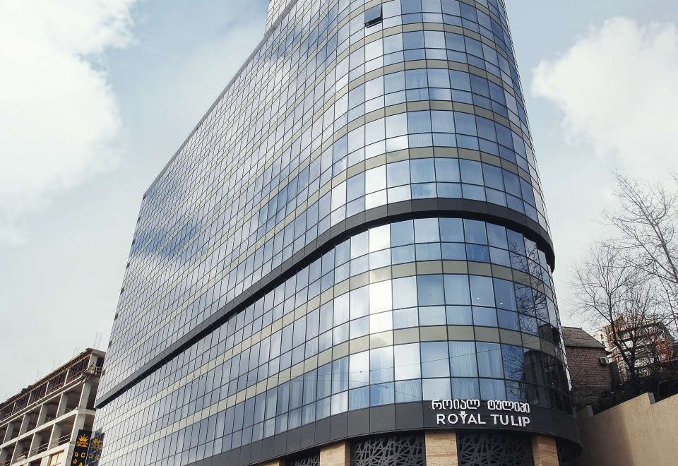 로얄 튤립 호텔 & 카지노 트빌리시