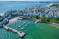 Taliesin - 5 Bedroom Holiday Home - Tenby
