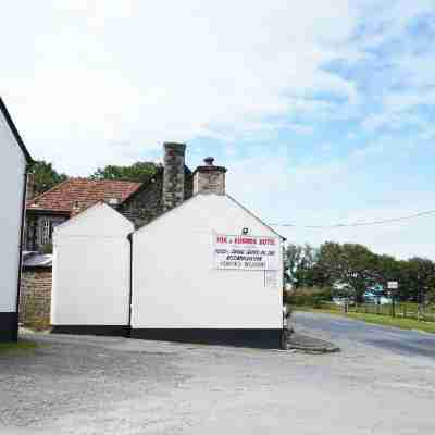 Fox & Hounds Hotel Hotel Exterior