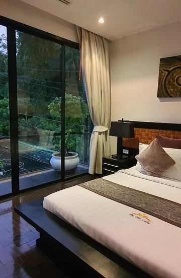 รูปภาพของบายเดอะเลค