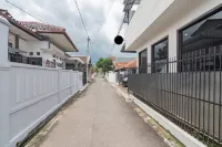 Tw Penginapan Syariah - 2-Star