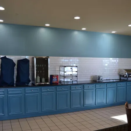 Country Inn & Suites by Radisson, Gurnee, IL
