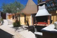 Charming Cottage with 2 Bedrooms in a Seaside Village