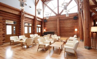 Log Hotel the Maple Lodge
