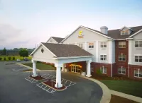 Comfort Suites Milwaukee Airport Hotels near Veterans Memorial Park