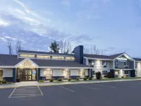 AmericInn by Wyndham Plover Stevens Point Hotels in Plover