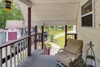 Dog-Friendly Home Rental ~ 5 Mi to Cave Run Lake!