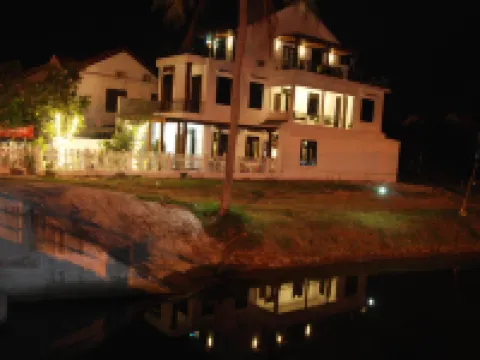 杜鵑花家庭旅館