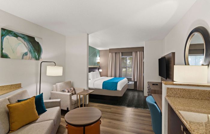 Comfort Suites Vero Beach I-95