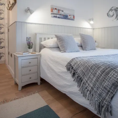 The Old Spa - 2 Bedroom Cottage - Pleasant Valley