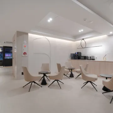 Glam Hotel Отели рядом с достопримечательностью «Железнодорожная станция Хвеги»
