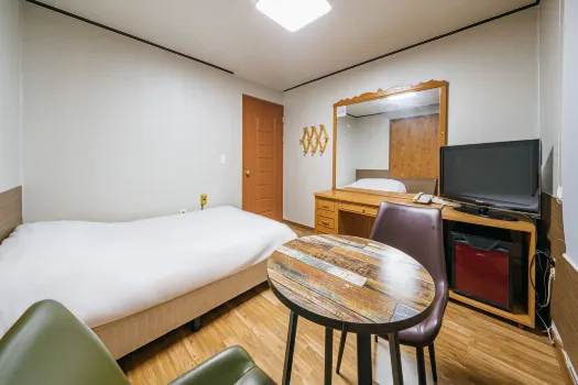 Seogwipo Shinsegye Hotel Hotels near Lee Jung-Seob'S Art Street