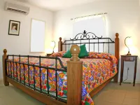 Yepton Estate Cottages فنادق في Five Islands Village