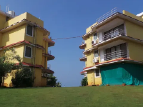 Avisa Nila Beach Resort Hotels near Devbag Beach