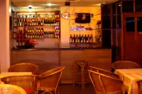 Hotel Sea Face - bar