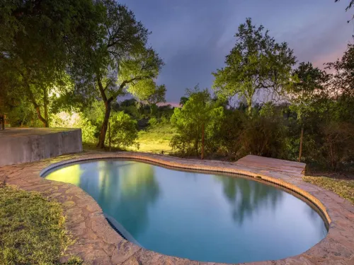 Ku Sungula Safari Lodge فنادق في هويدسبرويت