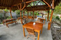 RaCottage Mandalika Hotels in Sengkol