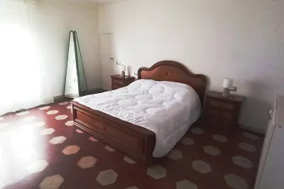 Apartment In Centro Tradate Hotel in zona Oratorio di Abbiate Guazzone