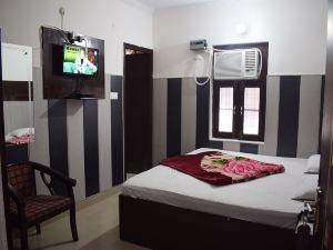 Hotel Thakur Ji