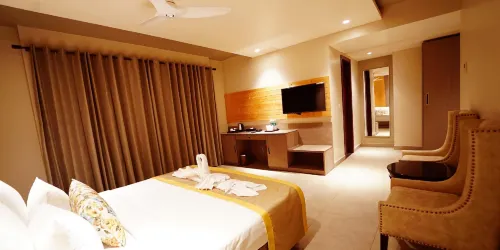 Five Elements Hotel Maplewood Premier Haldwani 할드와니 호텔