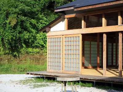Sasayakana Yado Futtsu