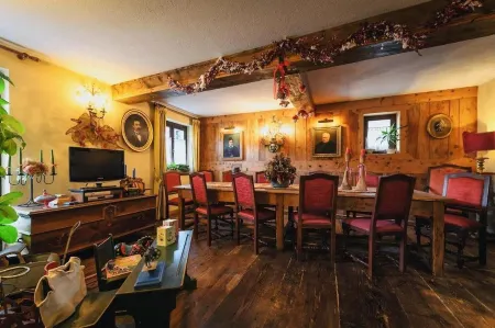 Hotel Chalet la Meridiana Отели в г. Plan D'introd