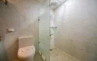 Miryang Tourist Hotel - parking