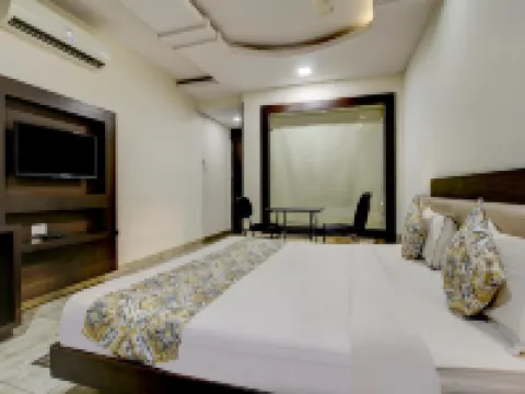 FabHotel Csfc Hotels near Taj Mahal Palace