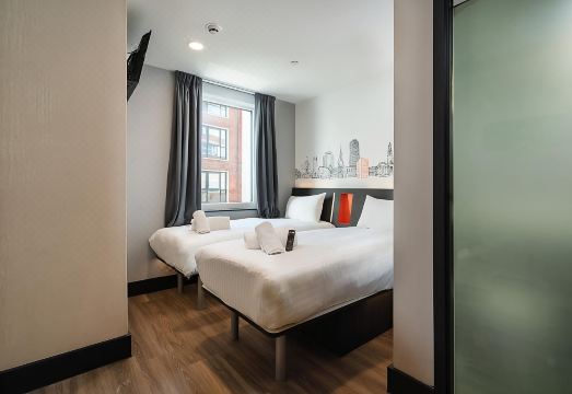 이지호텔 카디프