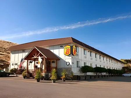 Super 8 by Wyndham Cody Отели в г. Коди