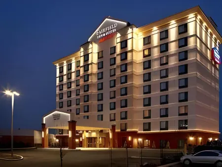 Fairfield Inn & Suites Montreal Airport Отели в г. Дорваль