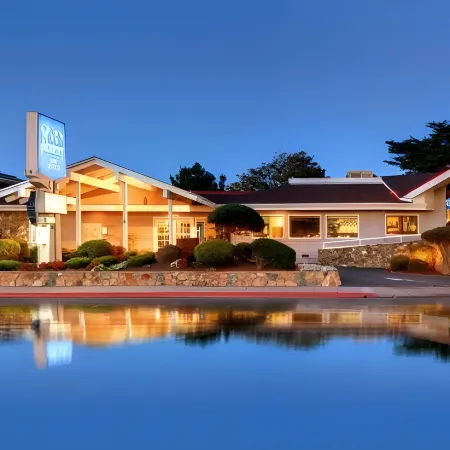 Monterey Bay Lodge