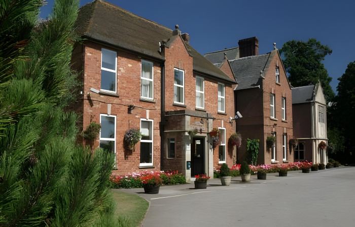 Cbh Hatherley Manor Hotel